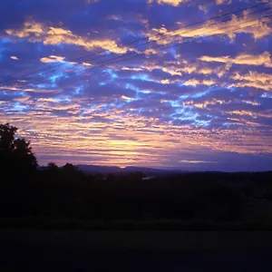 Tinaroo Sunset Retreat 5*, Barrine Australia